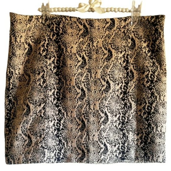 Free People Mini Skirt Black Tan Print 12 Hippie Geometric M Y2K Zippered Boho - Picture 1 of 8